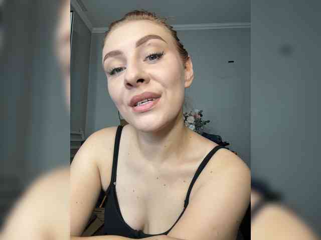 RedheadDevil webcam