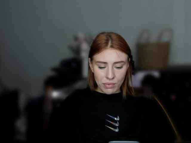 RedheadDevil webcam
