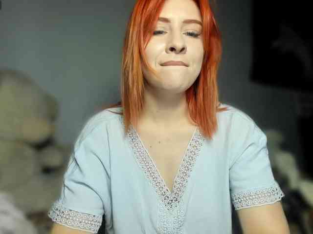 RedheadDevil webcam