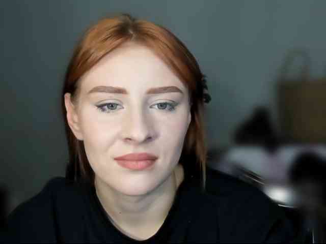 RedheadDevil webcam