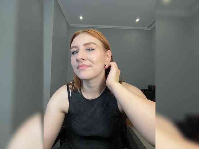 RedheadDevil webcam