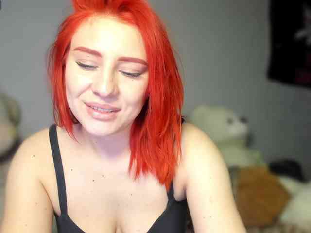 RedheadDevil webcam
