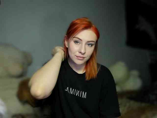 RedheadDevil webcam