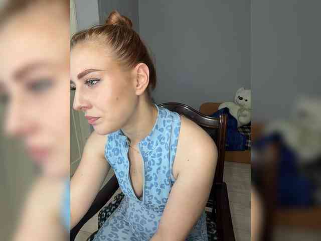 RedheadDevil webcam