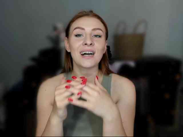RedheadDevil webcam