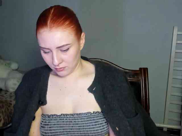 RedheadDevil webcam