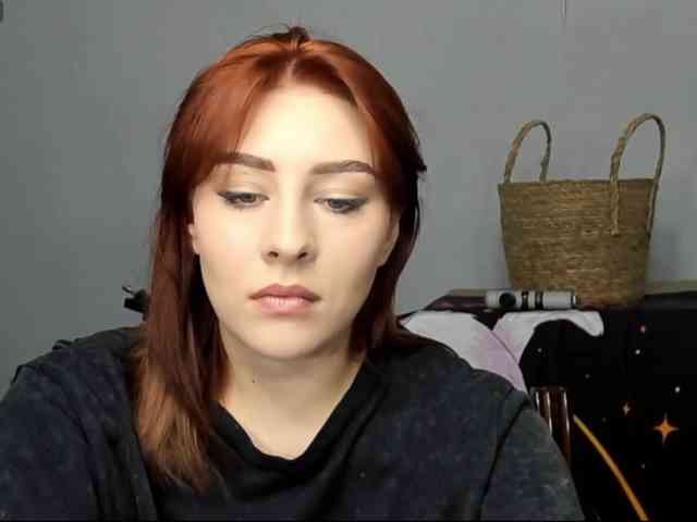 RedheadDevil webcam