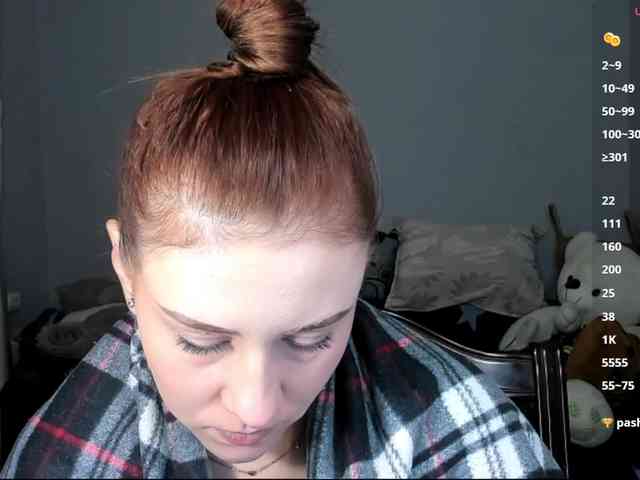 RedheadDevil webcam