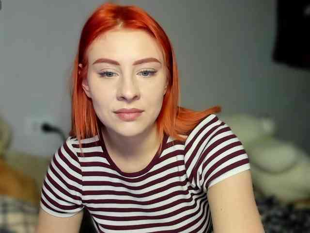RedheadDevil webcam