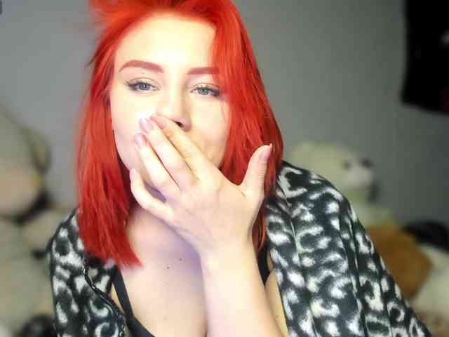 RedheadDevil webcam