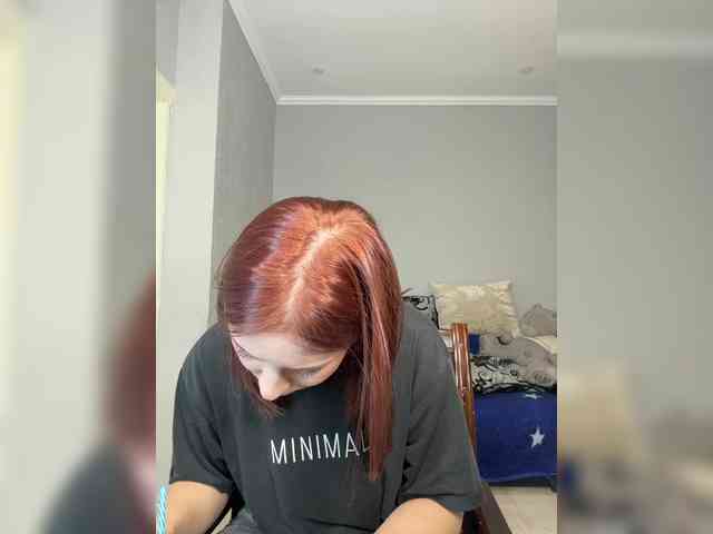 RedheadDevil webcam