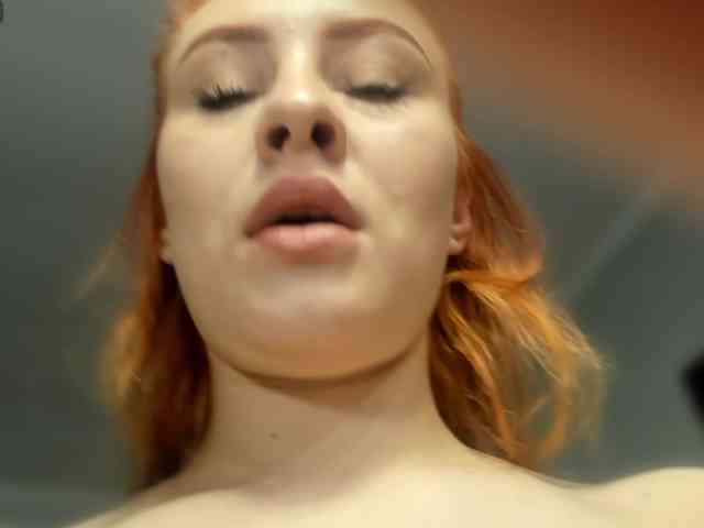 RedheadDevil webcam