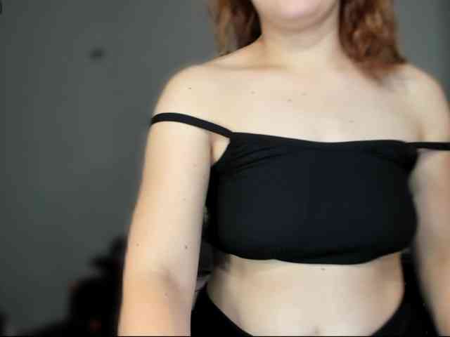RedheadDevil webcam