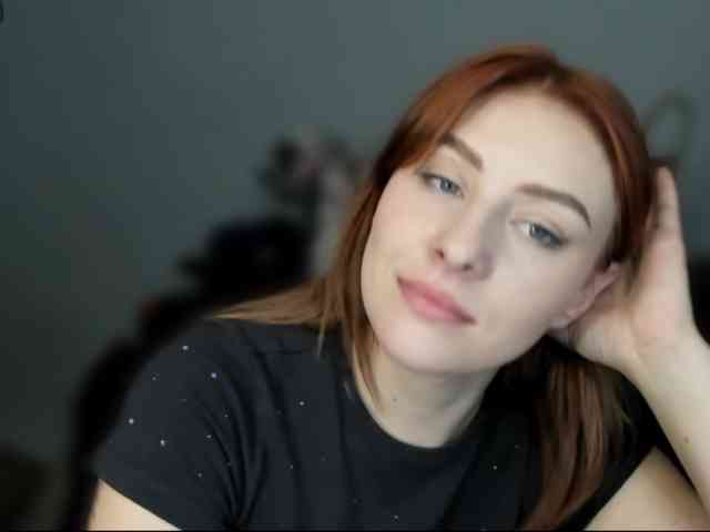 RedheadDevil webcam