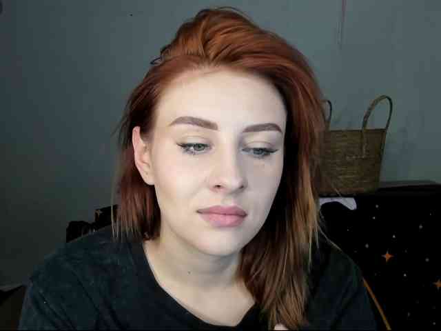 RedheadDevil webcam