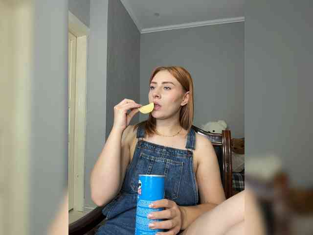 RedheadDevil webcam