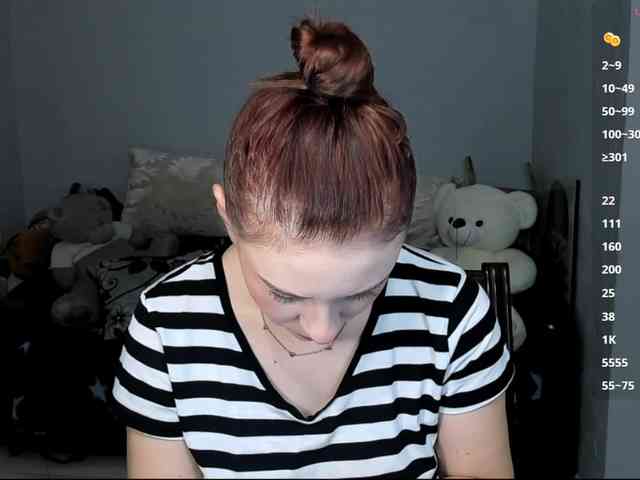 RedheadDevil webcam