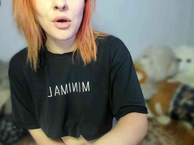 RedheadDevil webcam
