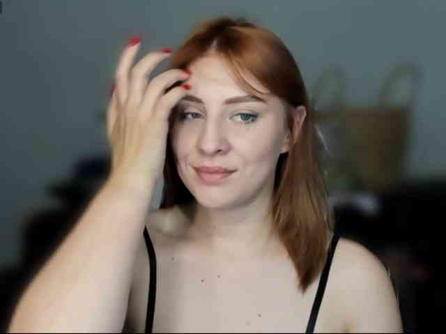 RedheadDevil webcam