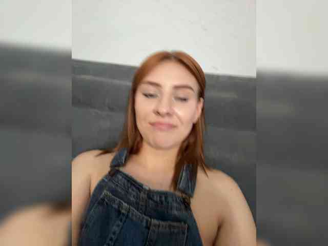 RedheadDevil webcam