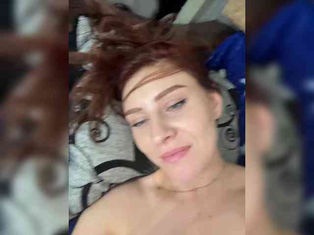 RedheadDevil webcam