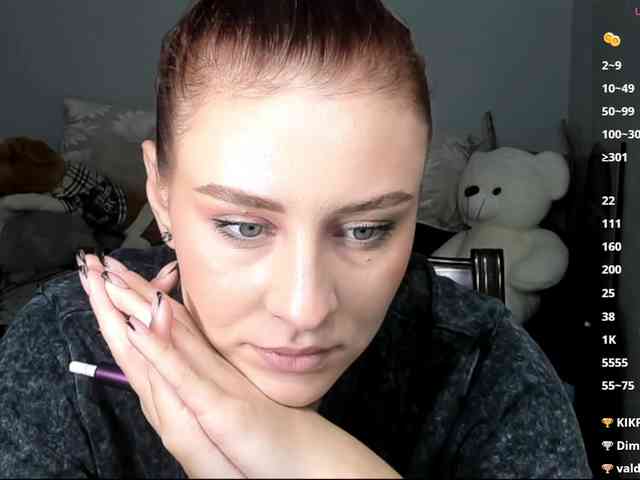 RedheadDevil webcam