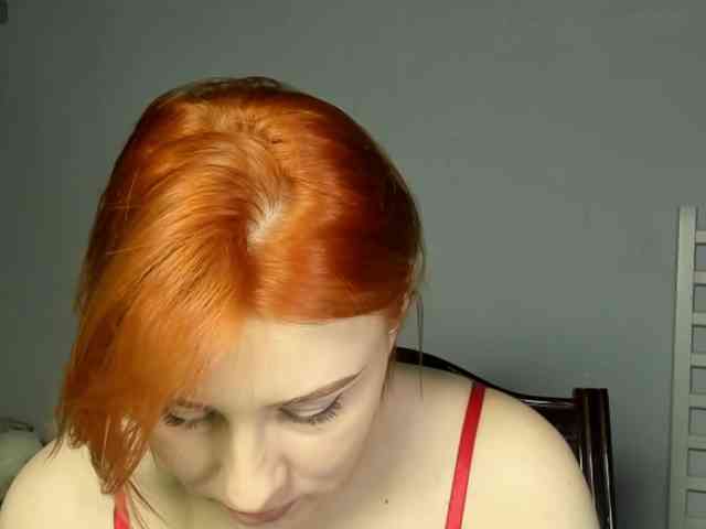 RedheadDevil webcam