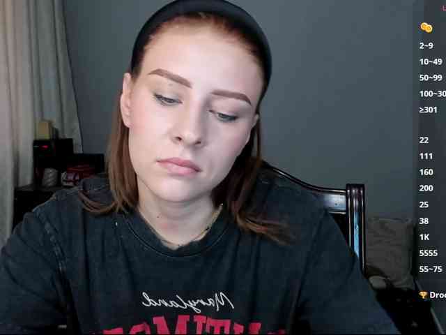 RedheadDevil webcam