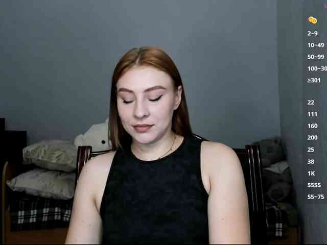 RedheadDevil webcam