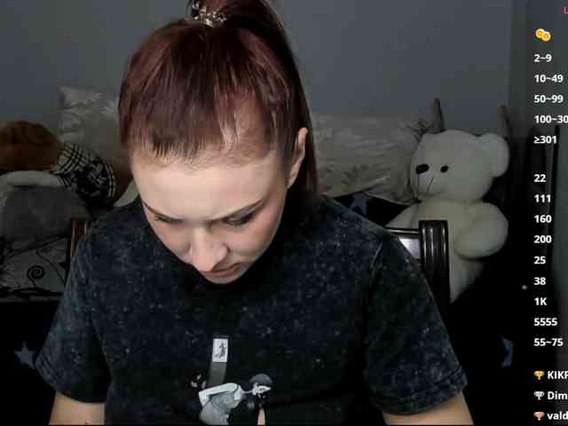 RedheadDevil webcam