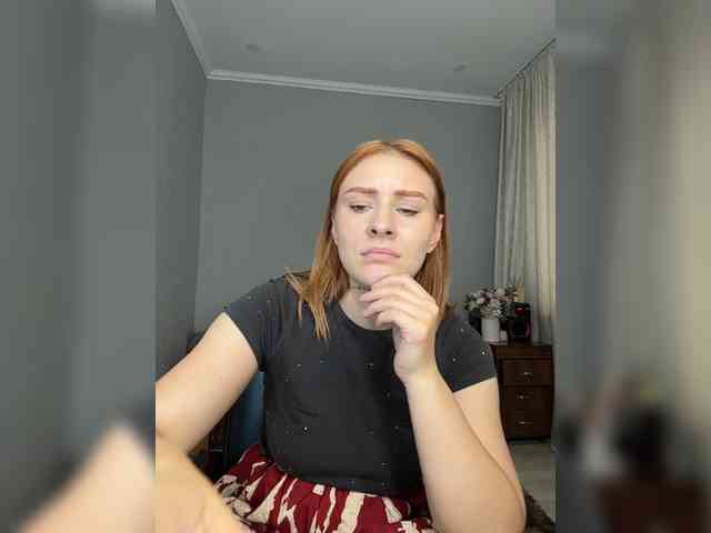 RedheadDevil webcam