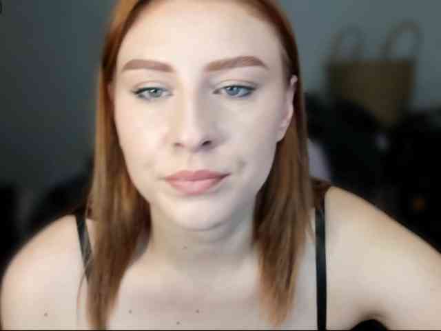 RedheadDevil webcam