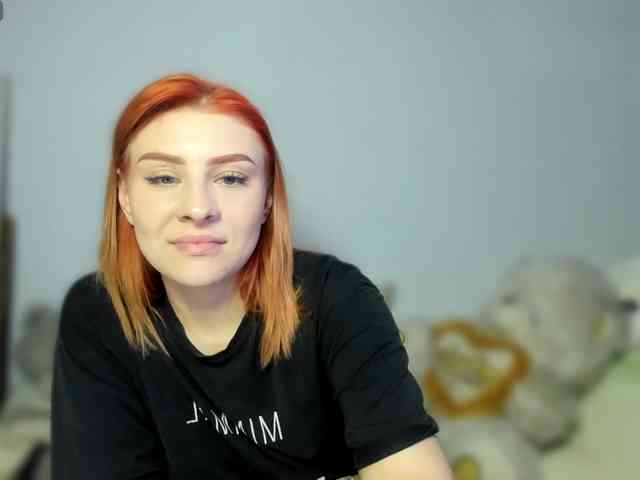 RedheadDevil webcam