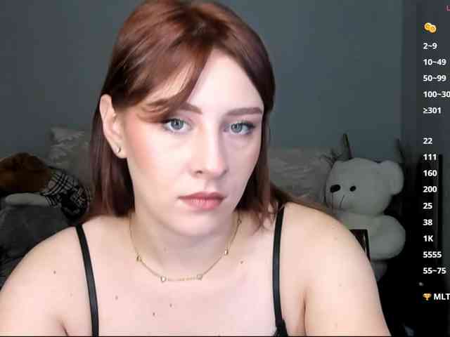 RedheadDevil webcam