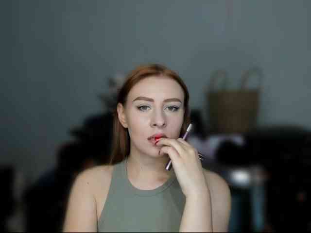 RedheadDevil webcam