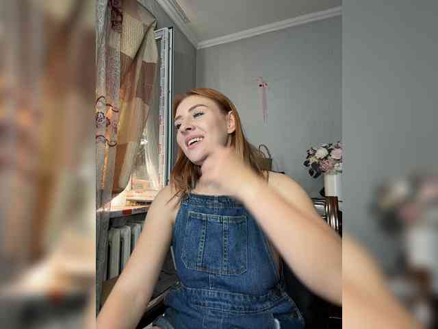 RedheadDevil webcam