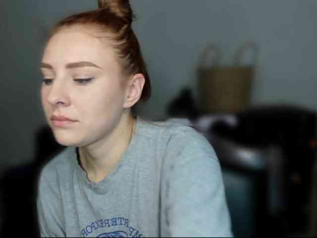 RedheadDevil webcam