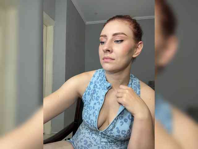 RedheadDevil webcam
