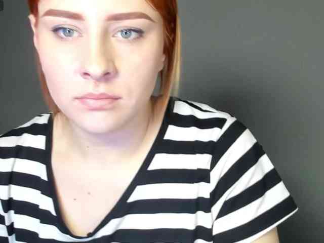 RedheadDevil webcam
