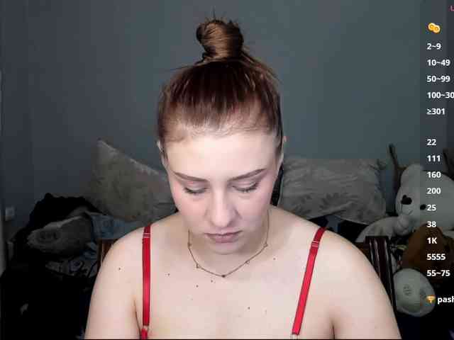 RedheadDevil webcam