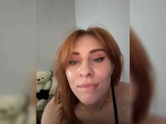 RedheadDevil webcam