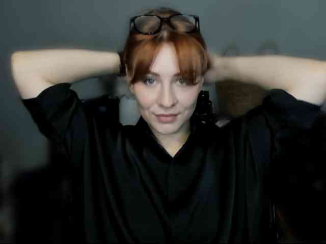 RedheadDevil webcam