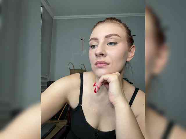 RedheadDevil webcam