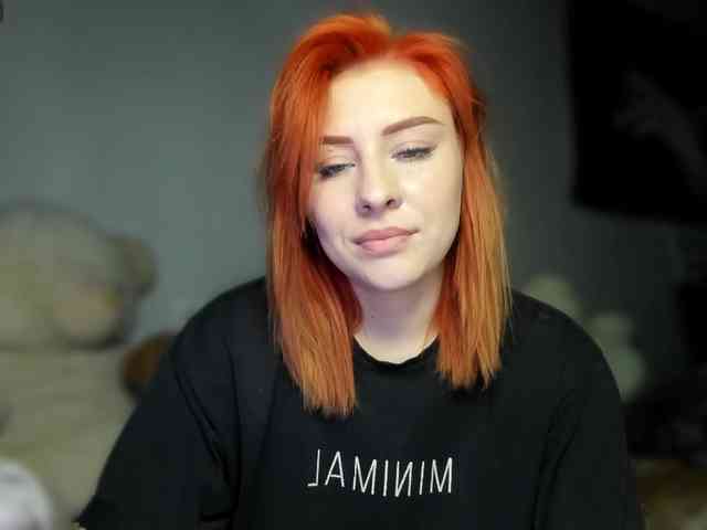 RedheadDevil webcam