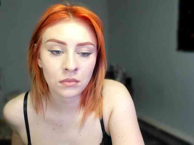 RedheadDevil webcam