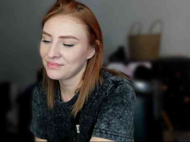 redheaddevil's live room