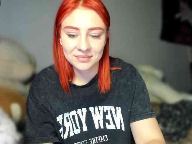 RedheadDevil webcam