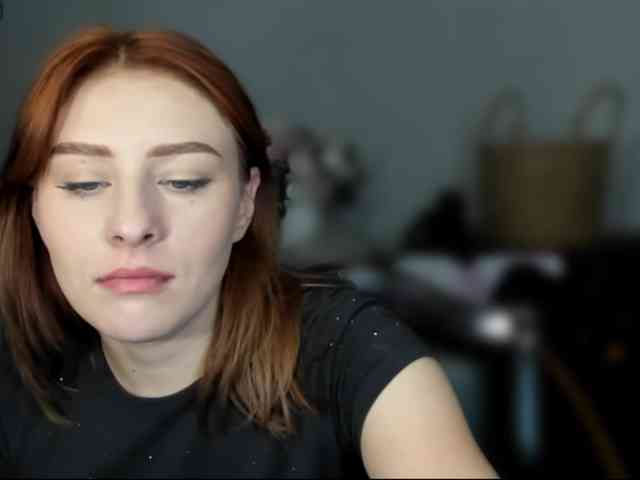 RedheadDevil webcam