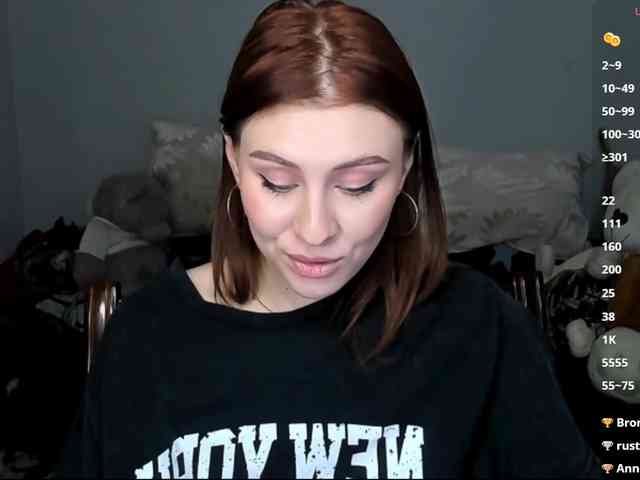 RedheadDevil webcam
