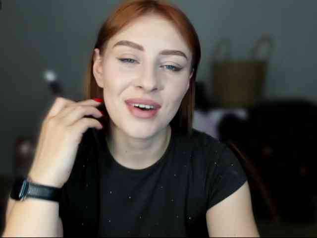 RedheadDevil webcam